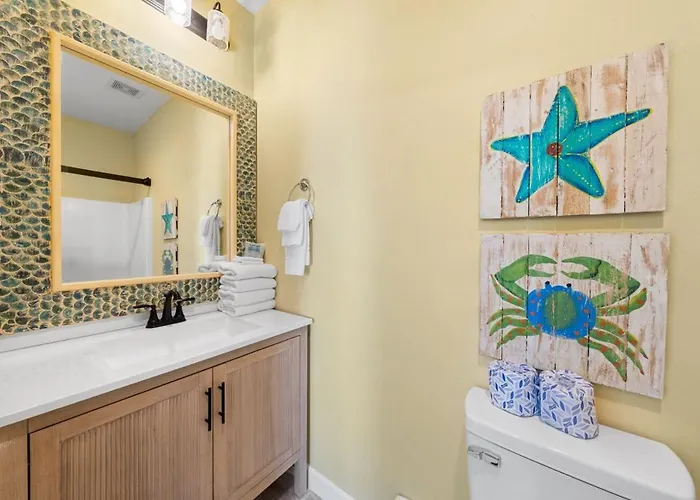 Holiday home On Golden Pond 8a West By Youngs Suncoast