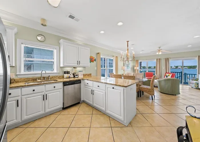 Holiday home On Golden Pond 8a West By Youngs Suncoast *